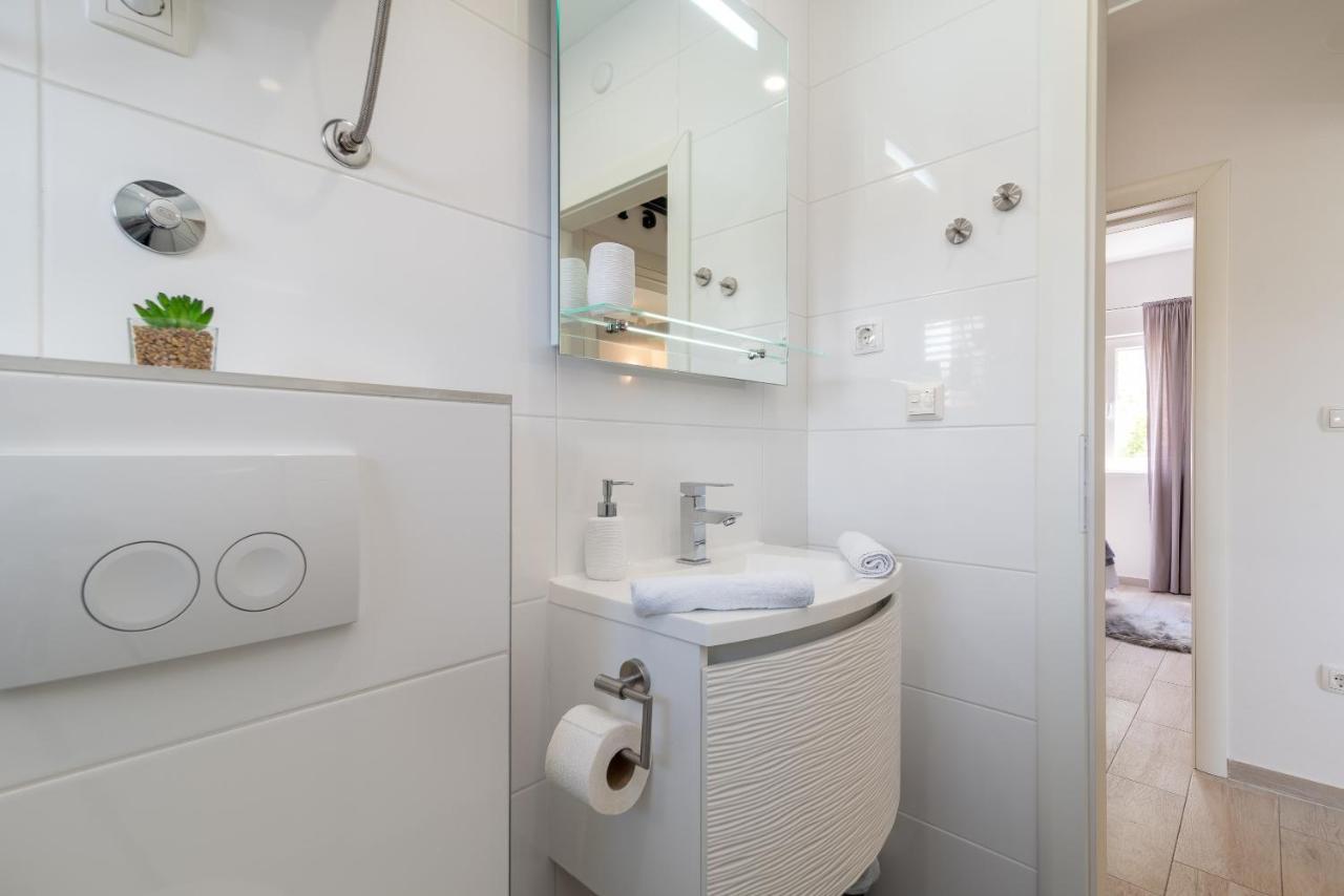 Apartment Ela Trogir Kültér fotó