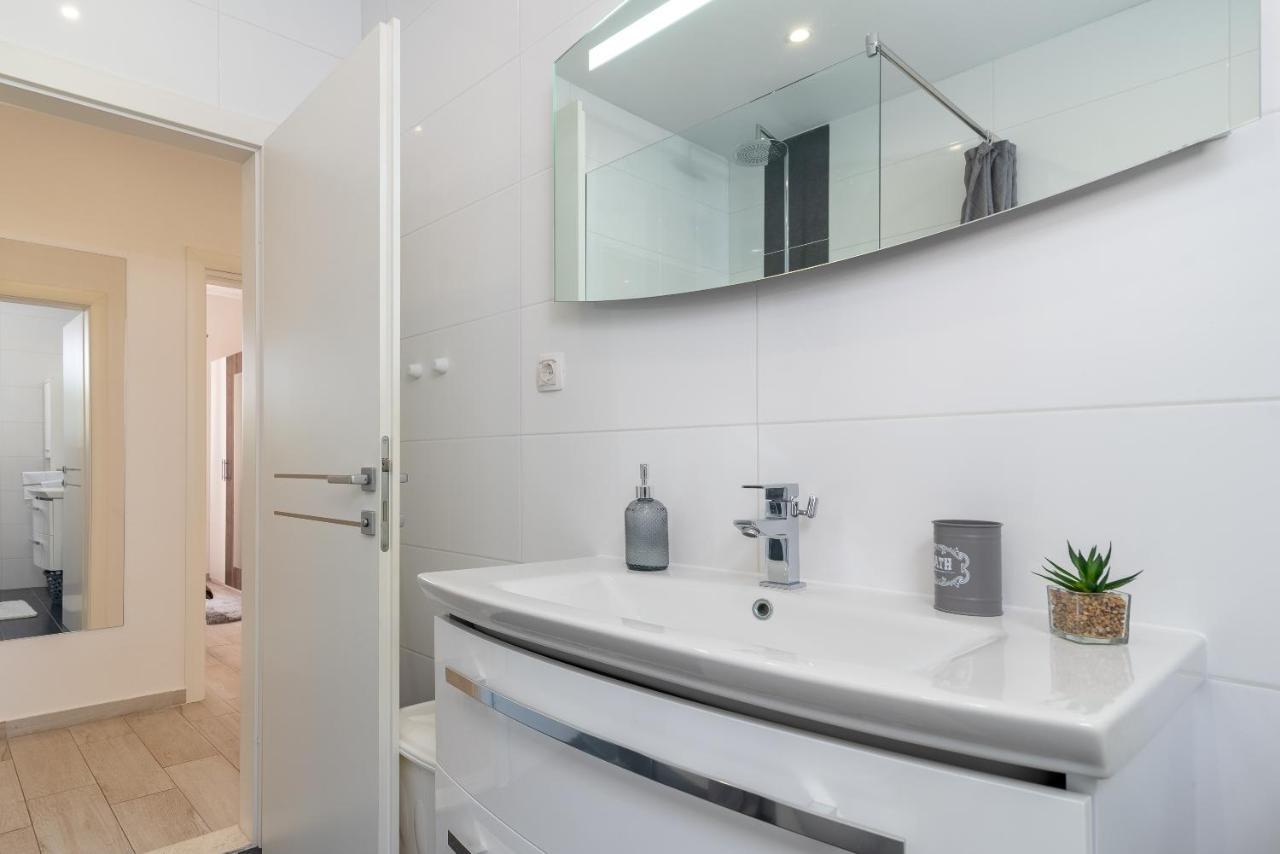 Apartment Ela Trogir Kültér fotó